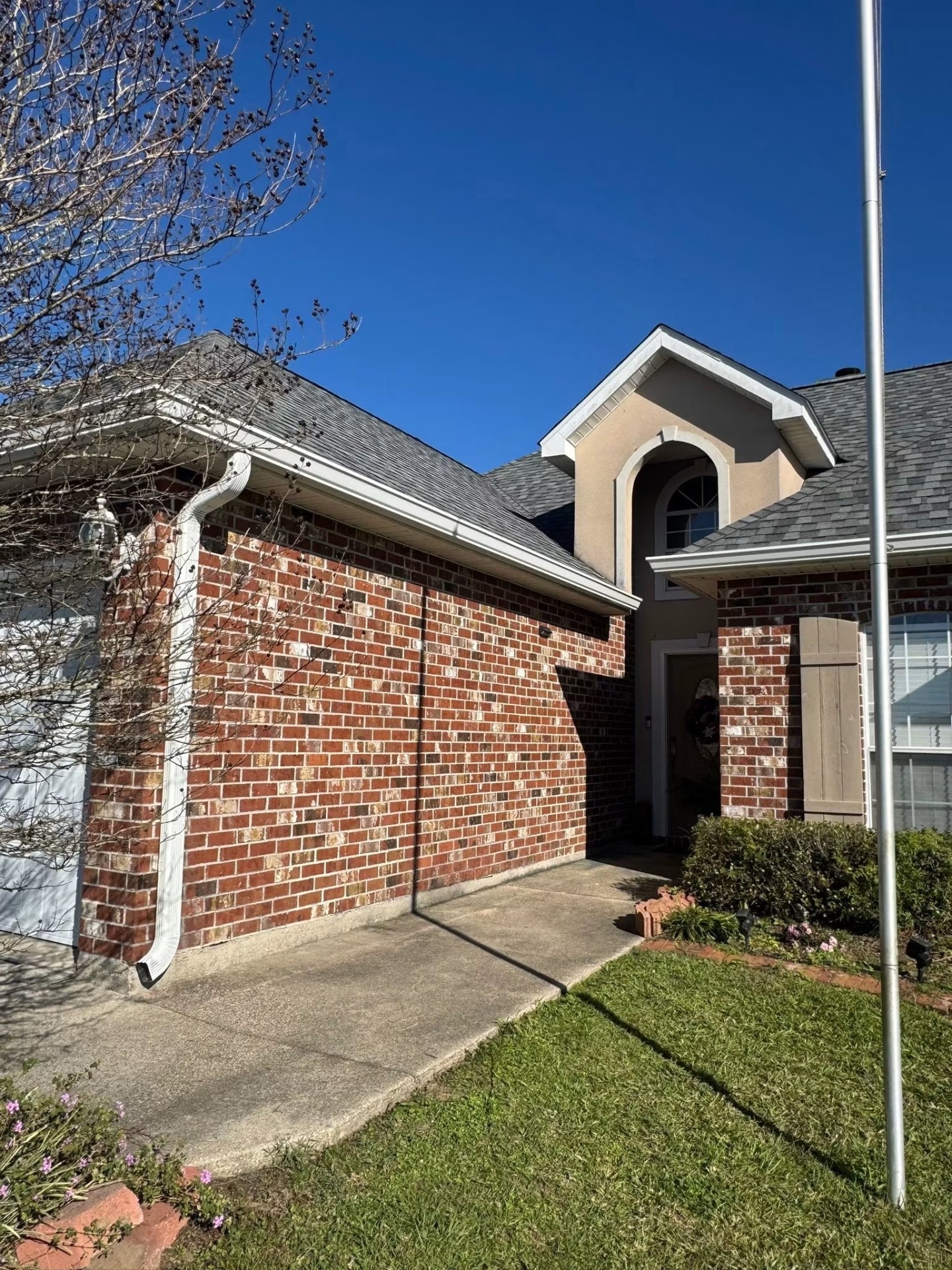 Seamless Gutters project by Alliance Roofing